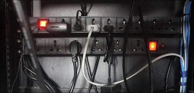 数据中心机房里的PDU是什么？应该怎么选？