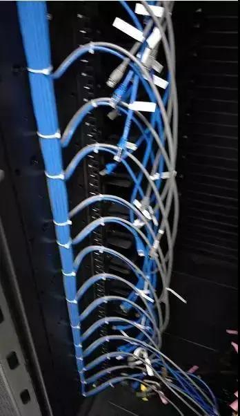 机房布线的原则与技巧