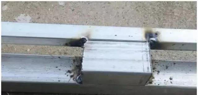 弱电工程LED显示屏安装过程图解