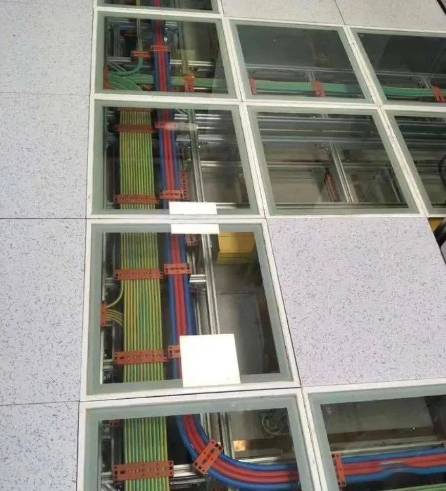 机房布线，上走线、下走线，那个好？